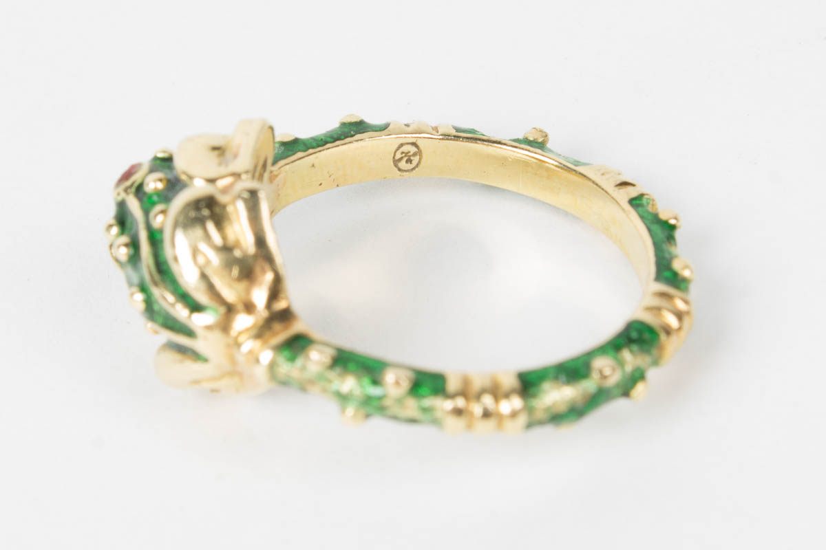18 Karat Yellow Gold and Enamel Frog Ring