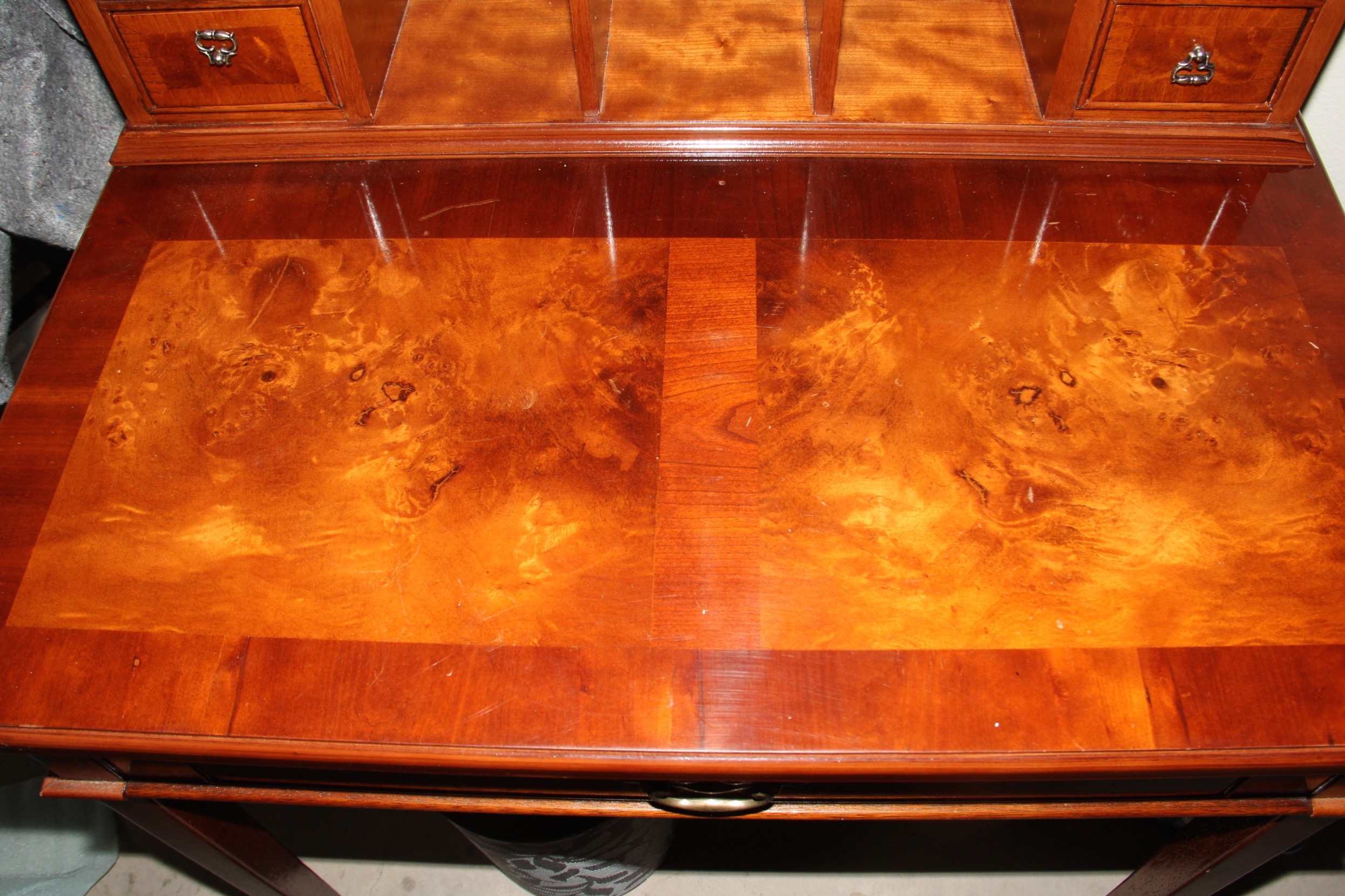 Contemporary Hepplewhite Style Desk with Gallery