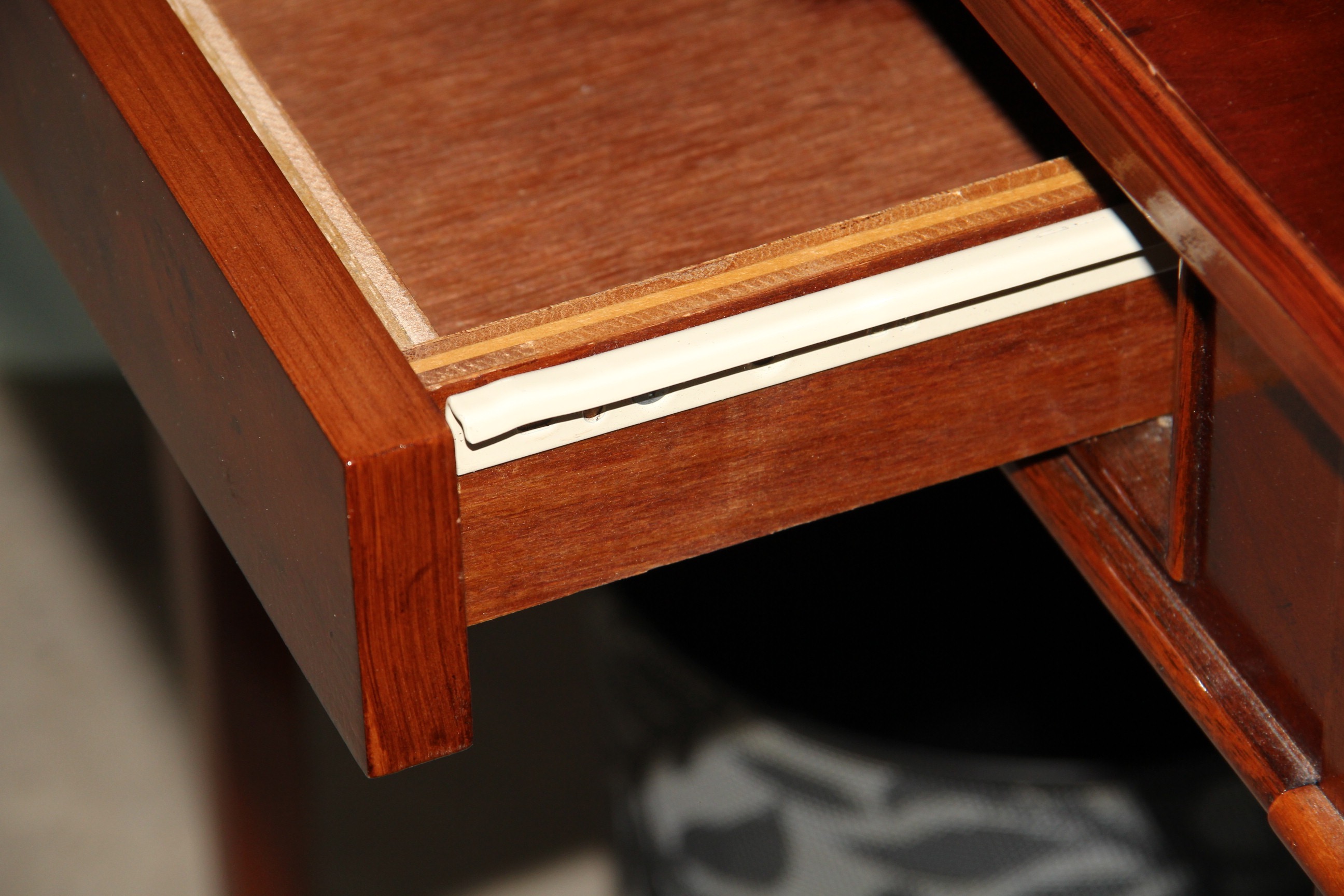 Contemporary Hepplewhite Style Desk with Gallery