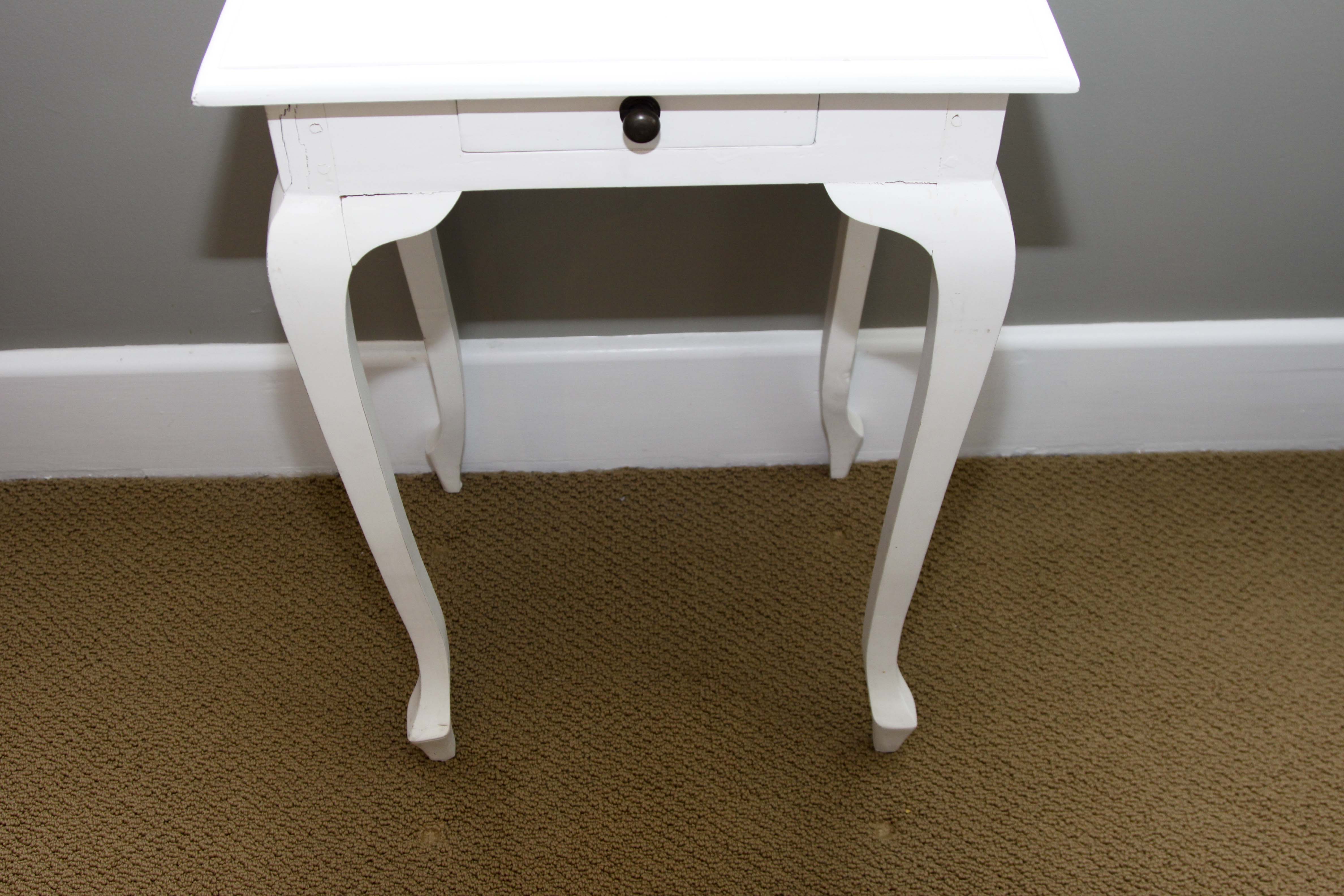 Vintage White Painted Queen-Anne Style Side Table