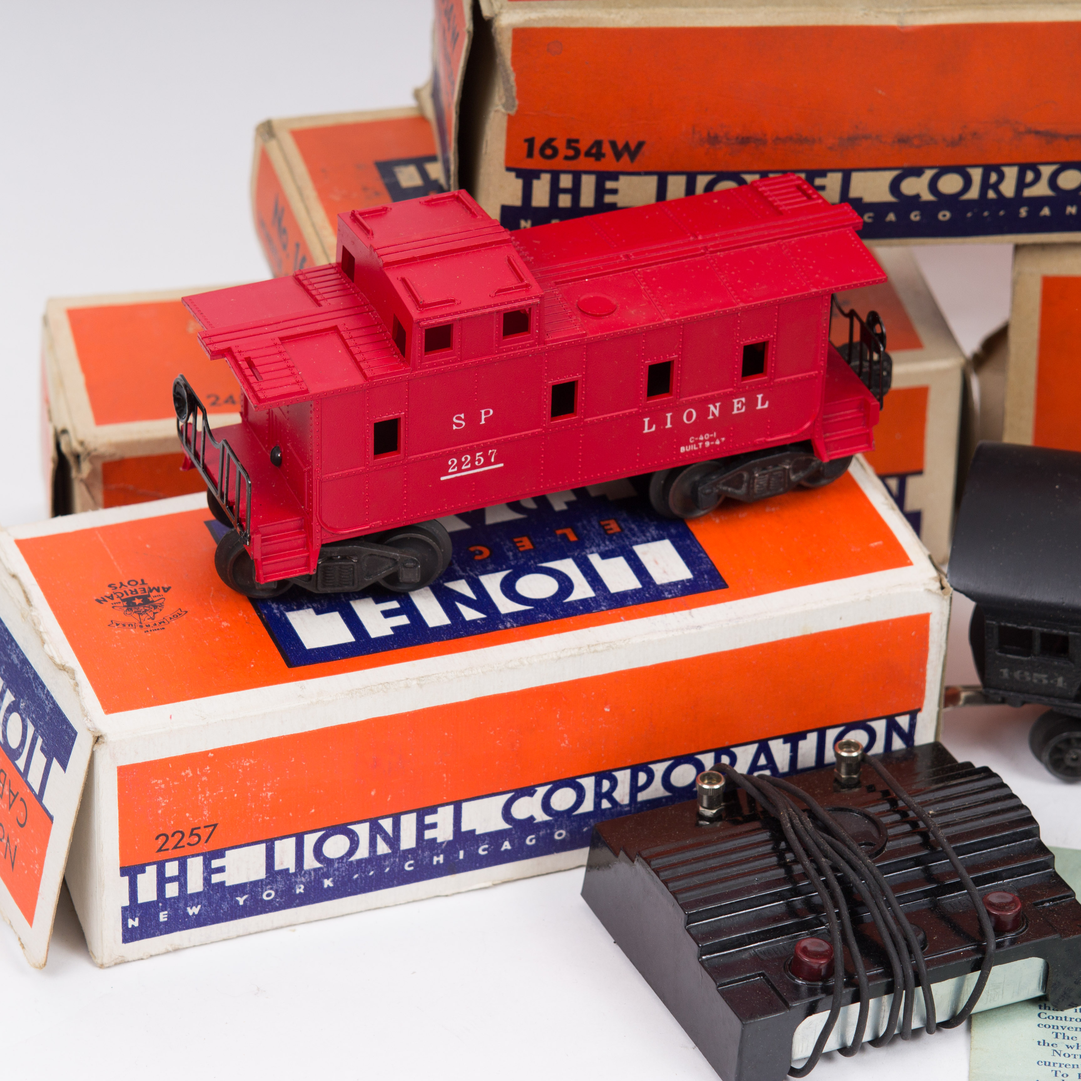 1940s Lionel Electric Train Set with Original Boxes