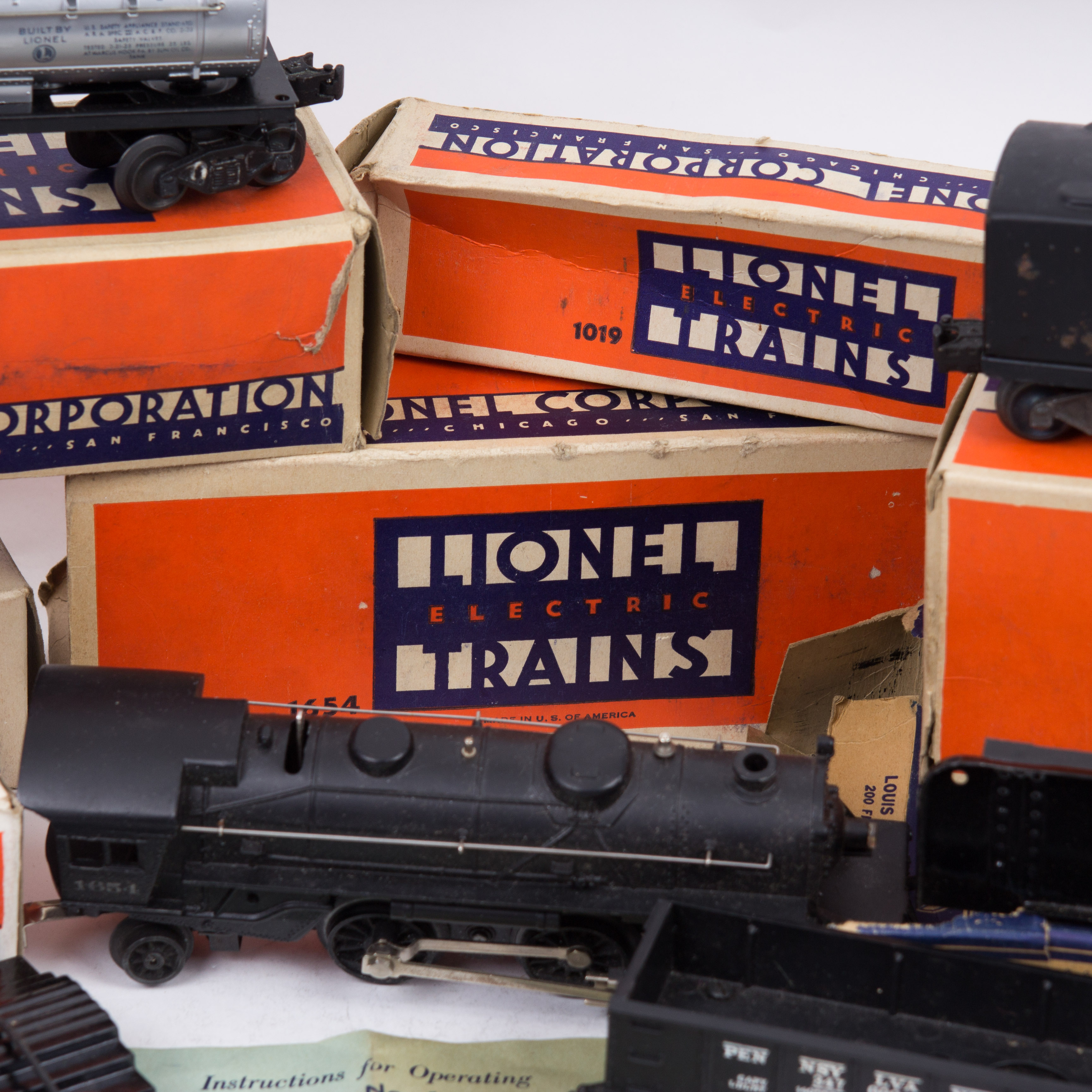 1940s Lionel Electric Train Set with Original Boxes