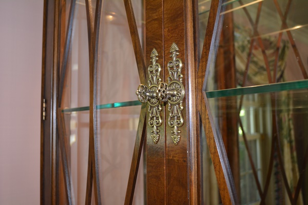 Henredon Charles X China Cabinet