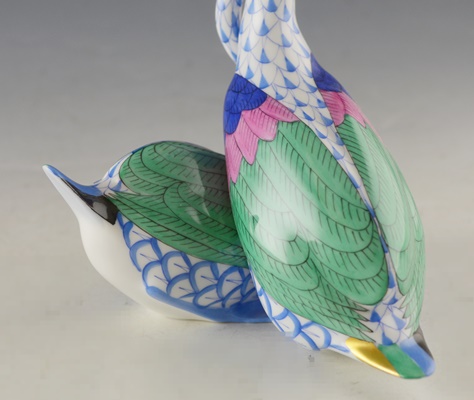 Herend Pair of Swans Porcelain Figurine