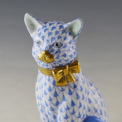 Herend Cat With Bow Porcelain Figurine