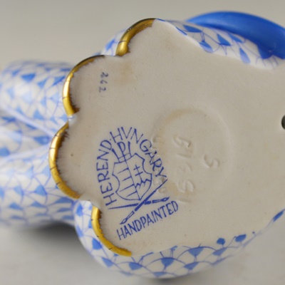 Herend Cat With Bow Porcelain Figurine