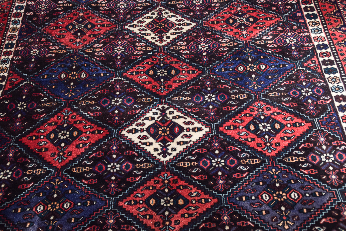 Handwoven Persian Diamond Pattern Area Rug