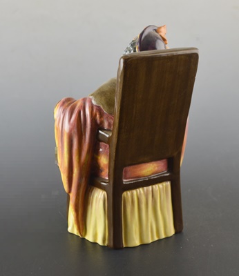 Royal Doulton "The Foaming Quart" Porcelain Figurine