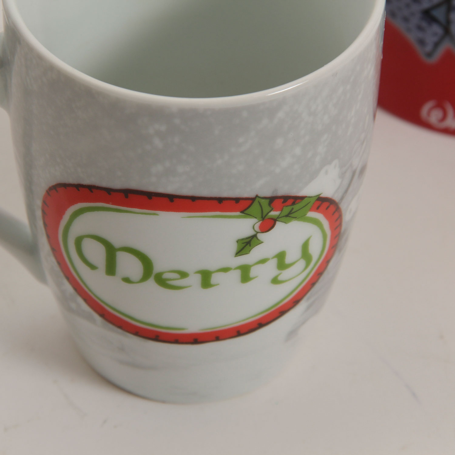 Disney Carafe and Mugs with Shrek Character Glasses