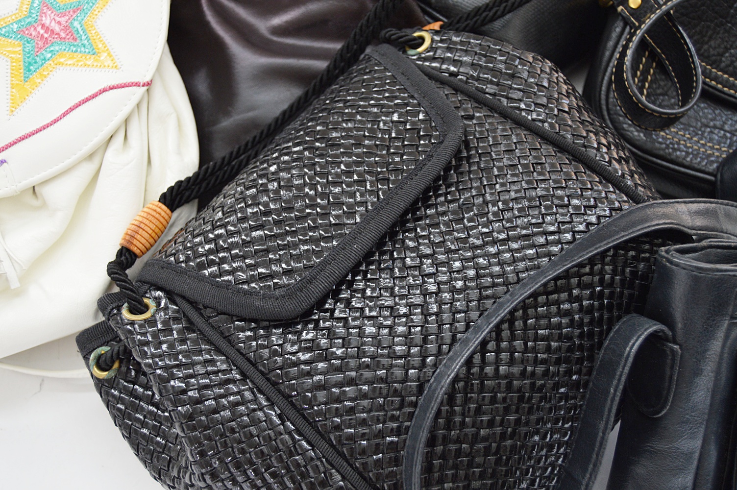 Women's Vintage Handbags in Leather