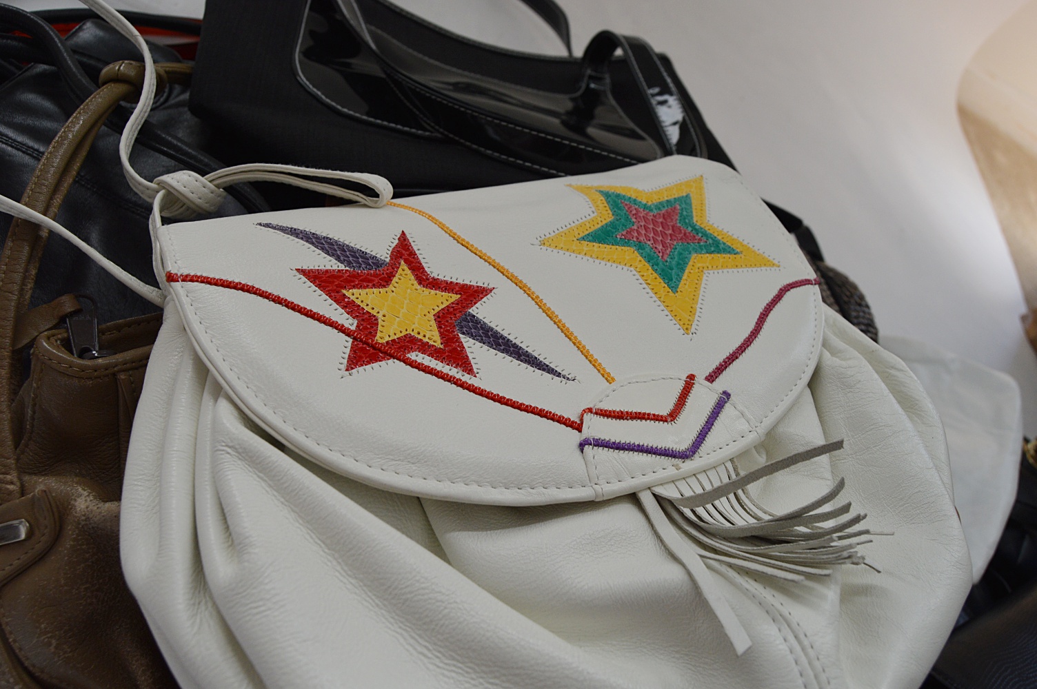 Women's Vintage Handbags in Leather