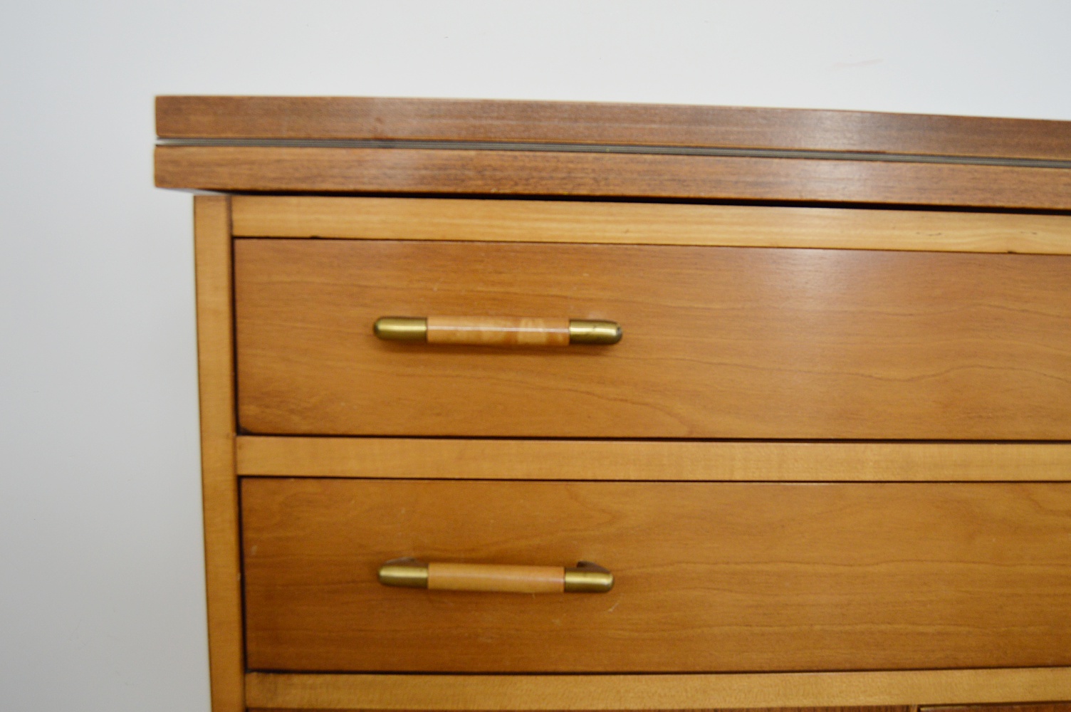 Mid Century Henredon Cherry Sideboard Bar
