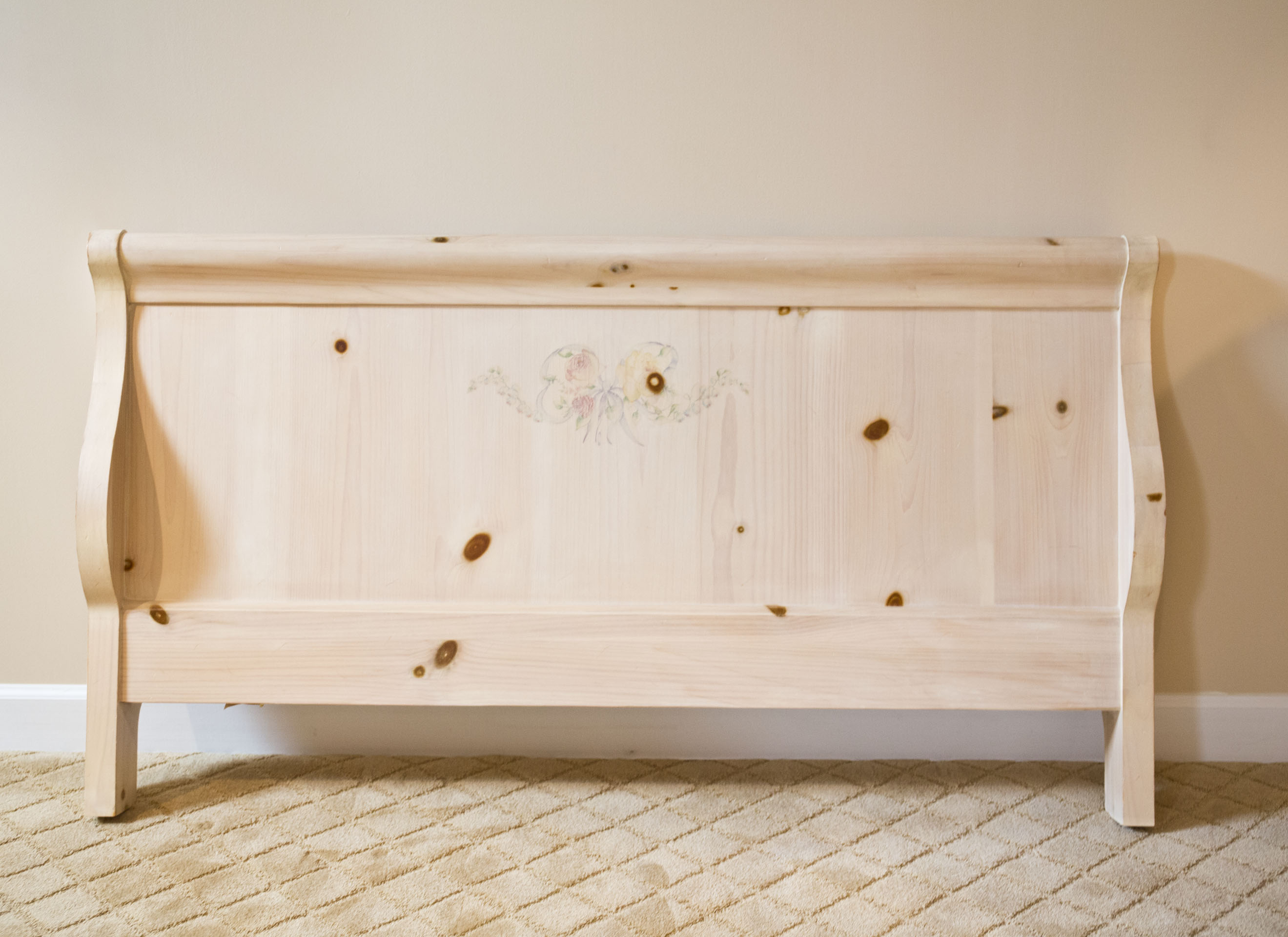 Thomasville "Impressions" Sleigh Bed