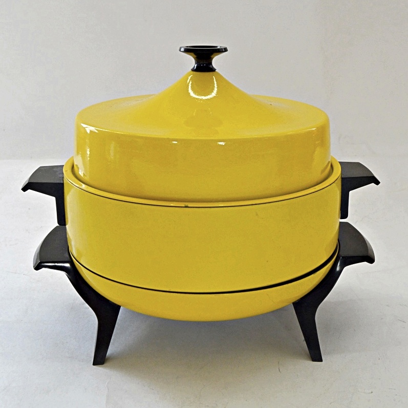 1970s GE Electric Fondue Pot with Booklet