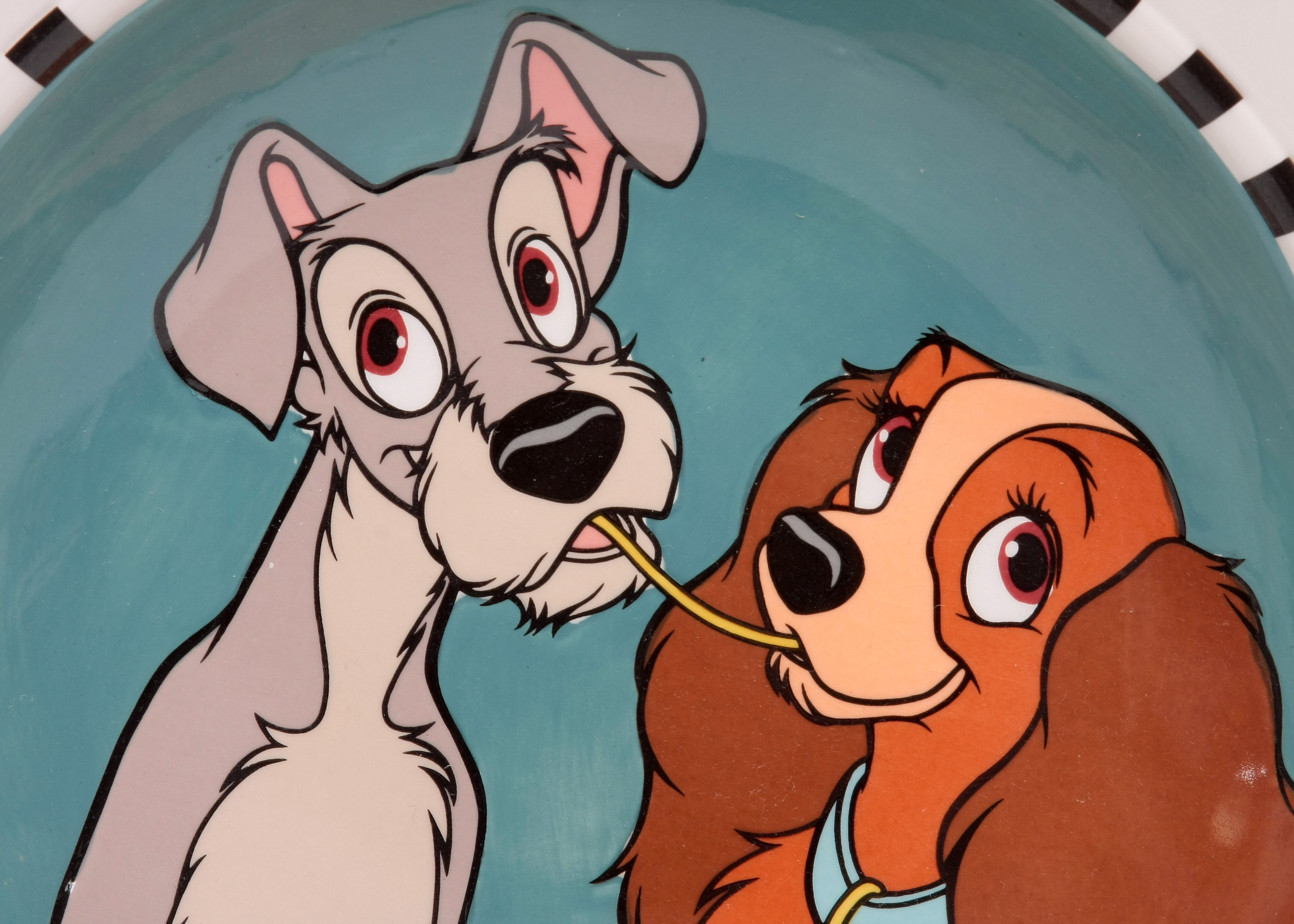 Disney Lady and The Tramp Dinnerware Set