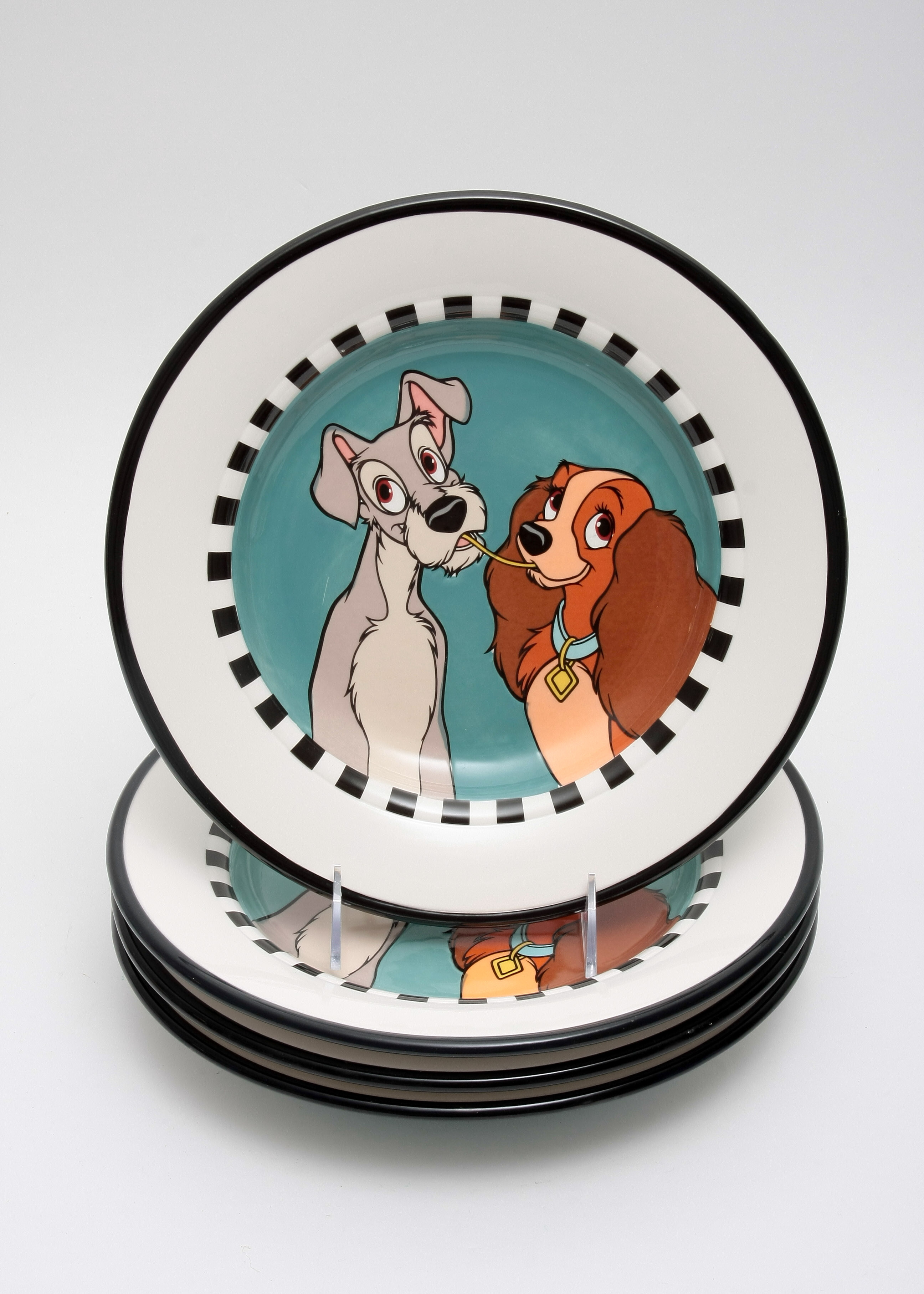 Disney Lady and The Tramp Dinnerware Set