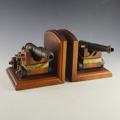 Pair of Canon Bookends and Matching Table Lamp