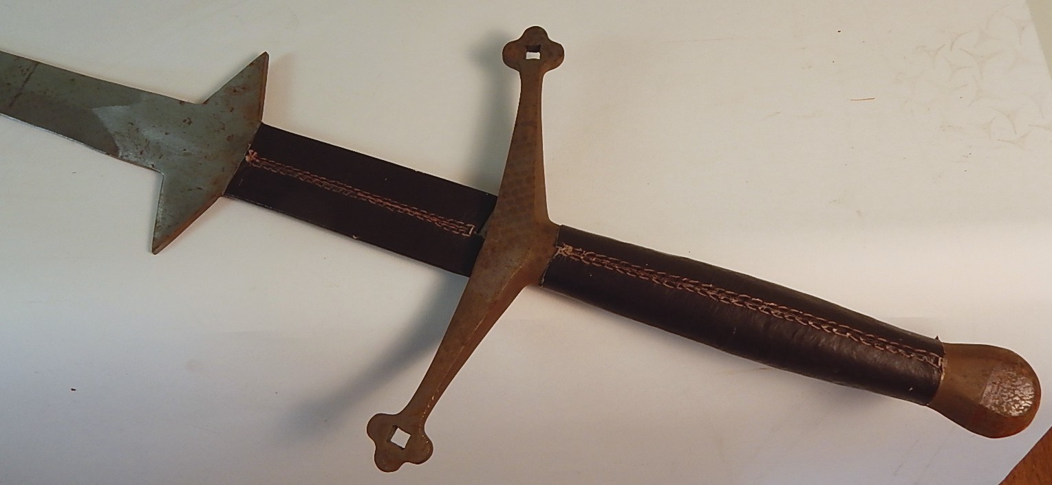 Handcrafted/forged Scottish Two-Handed Claymore Sword