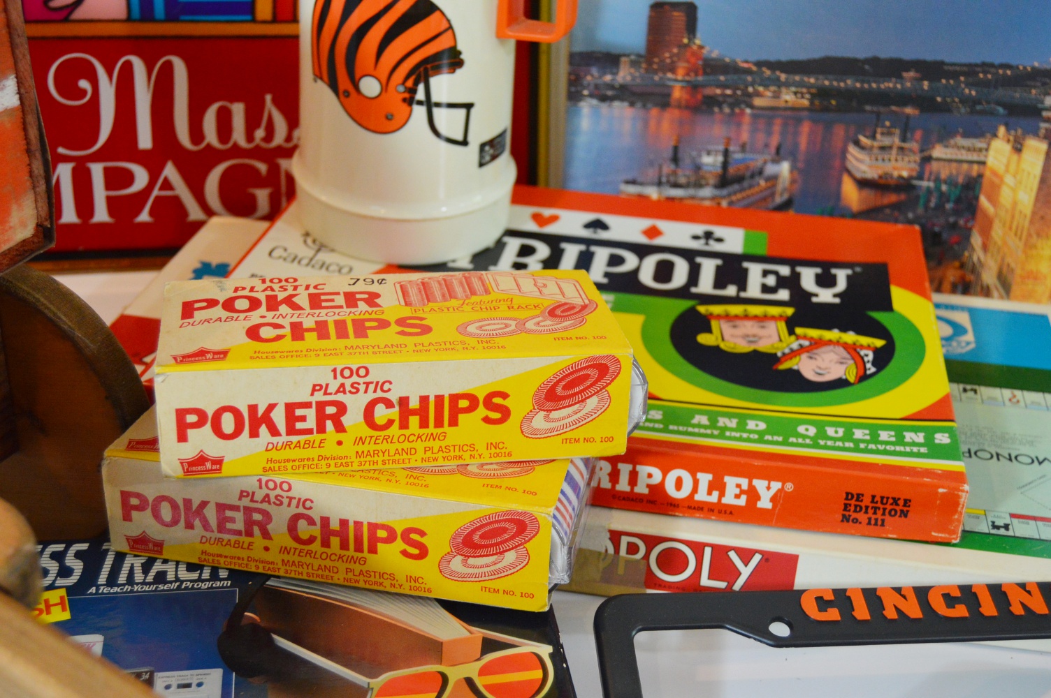 Vintage Collectibles, Sports Memorabilia, Games and Puzzles