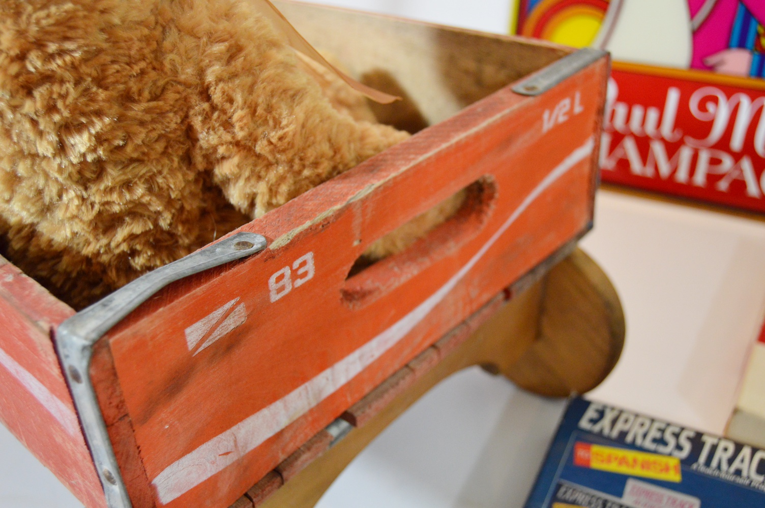 Vintage Collectibles, Sports Memorabilia, Games and Puzzles