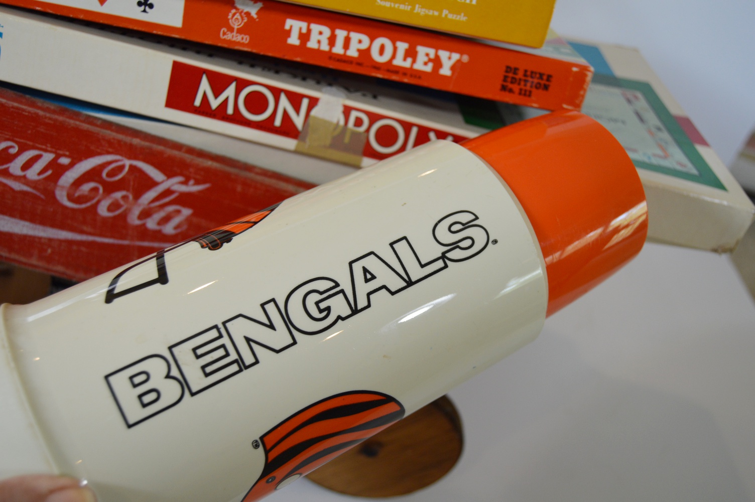 Vintage Collectibles, Sports Memorabilia, Games and Puzzles