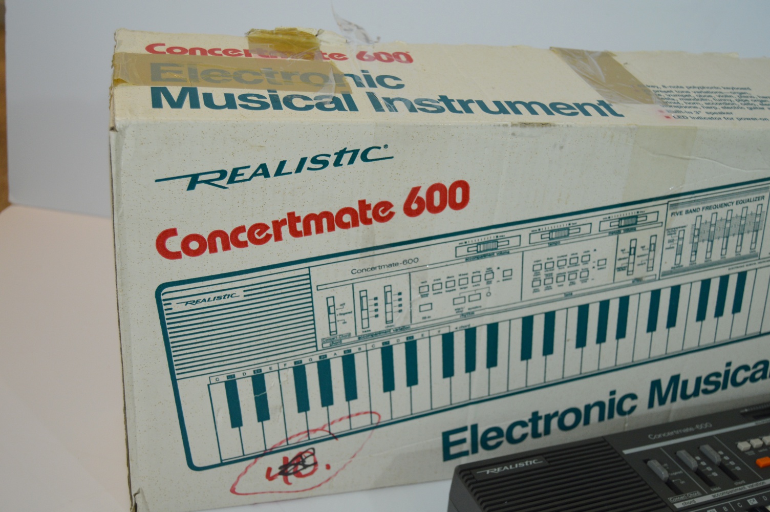 Realistic Electronic Keyboard and Instructional Books