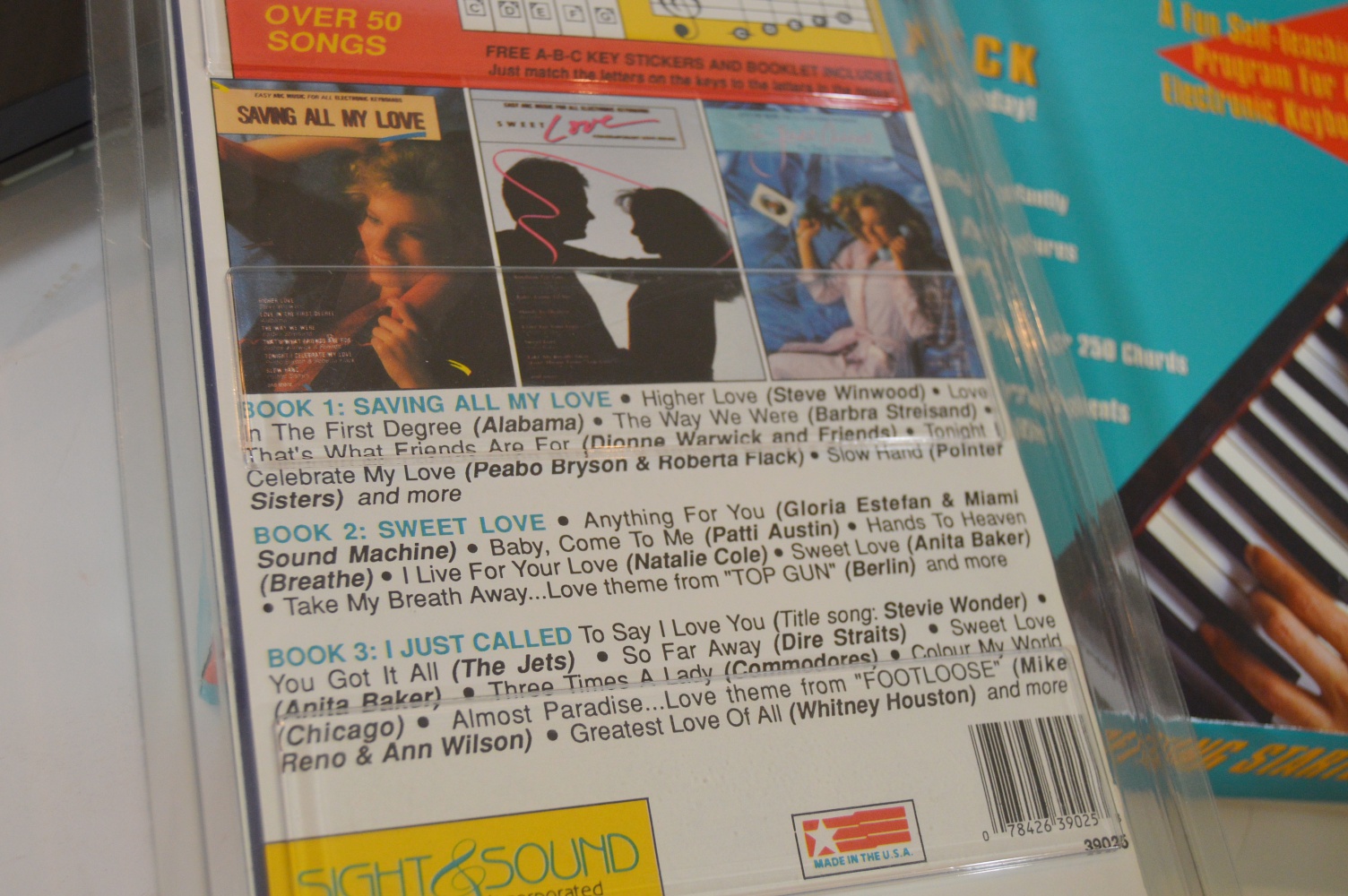 Realistic Electronic Keyboard and Instructional Books