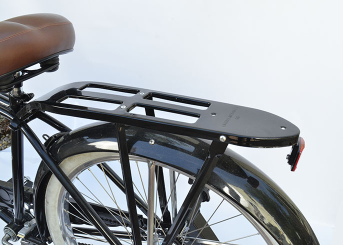 Schwinn Classic Deluxe 7 Cruiser Bicycle