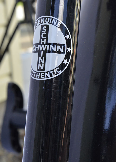 Schwinn Classic Deluxe 7 Cruiser Bicycle