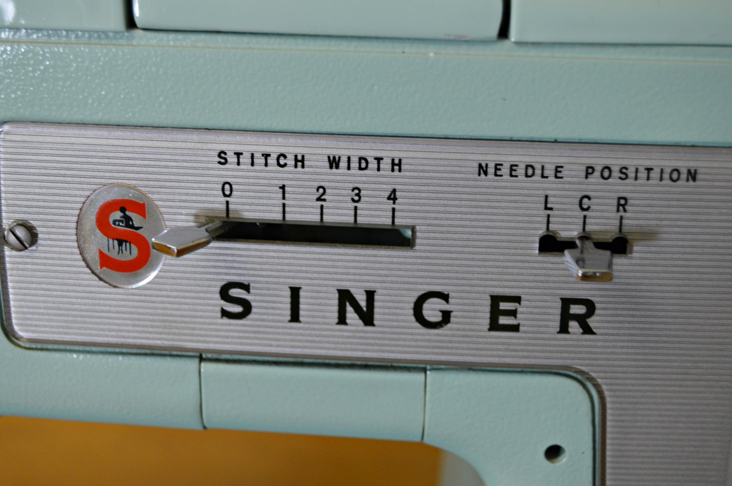 1960s Singer 338 Sewing Machine with Table