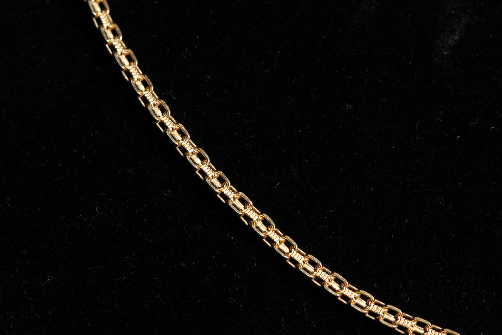14K Gold Bismark Chain Necklace