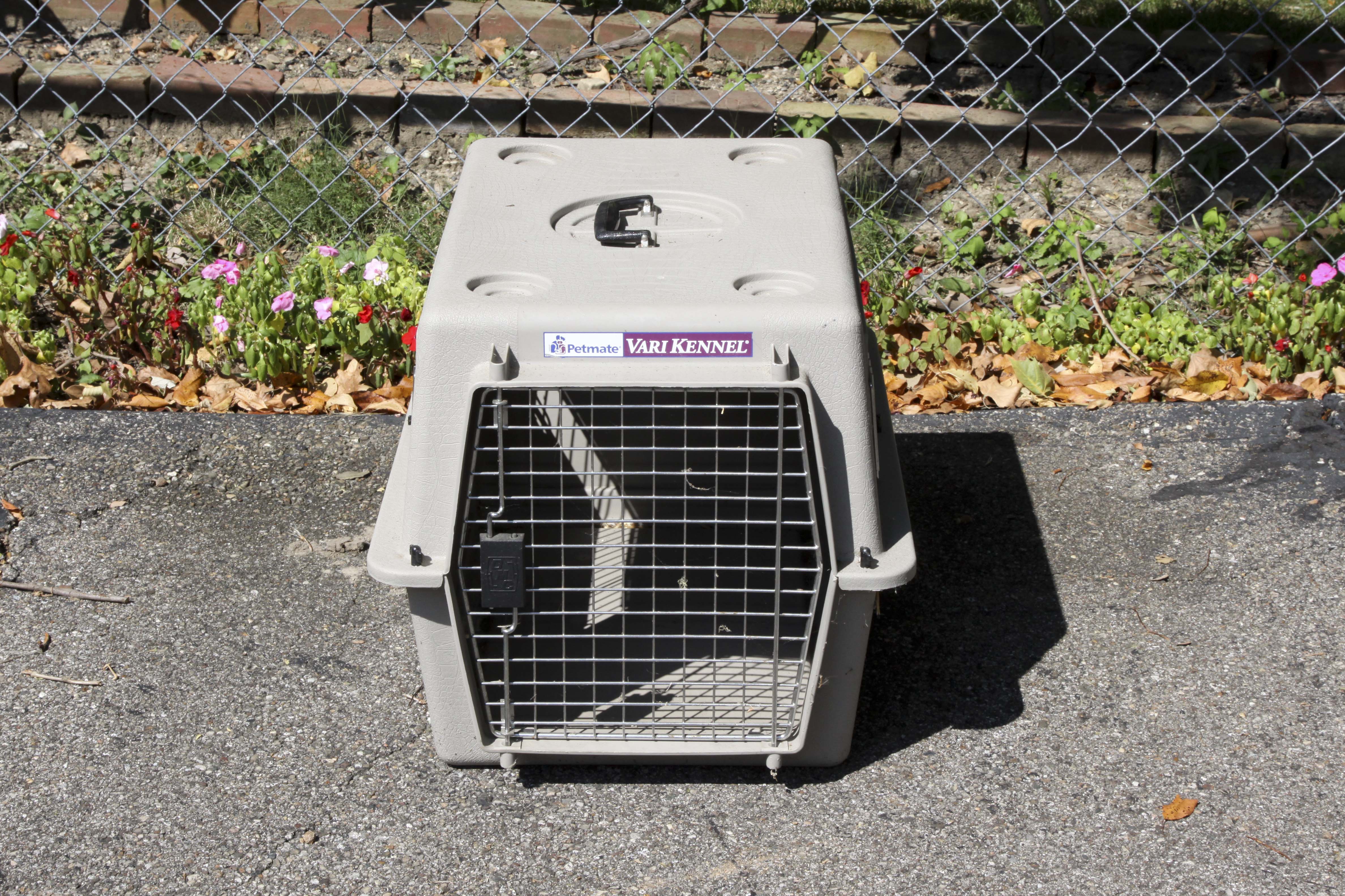 Petmate "Vari Kennel" Pet Carrier