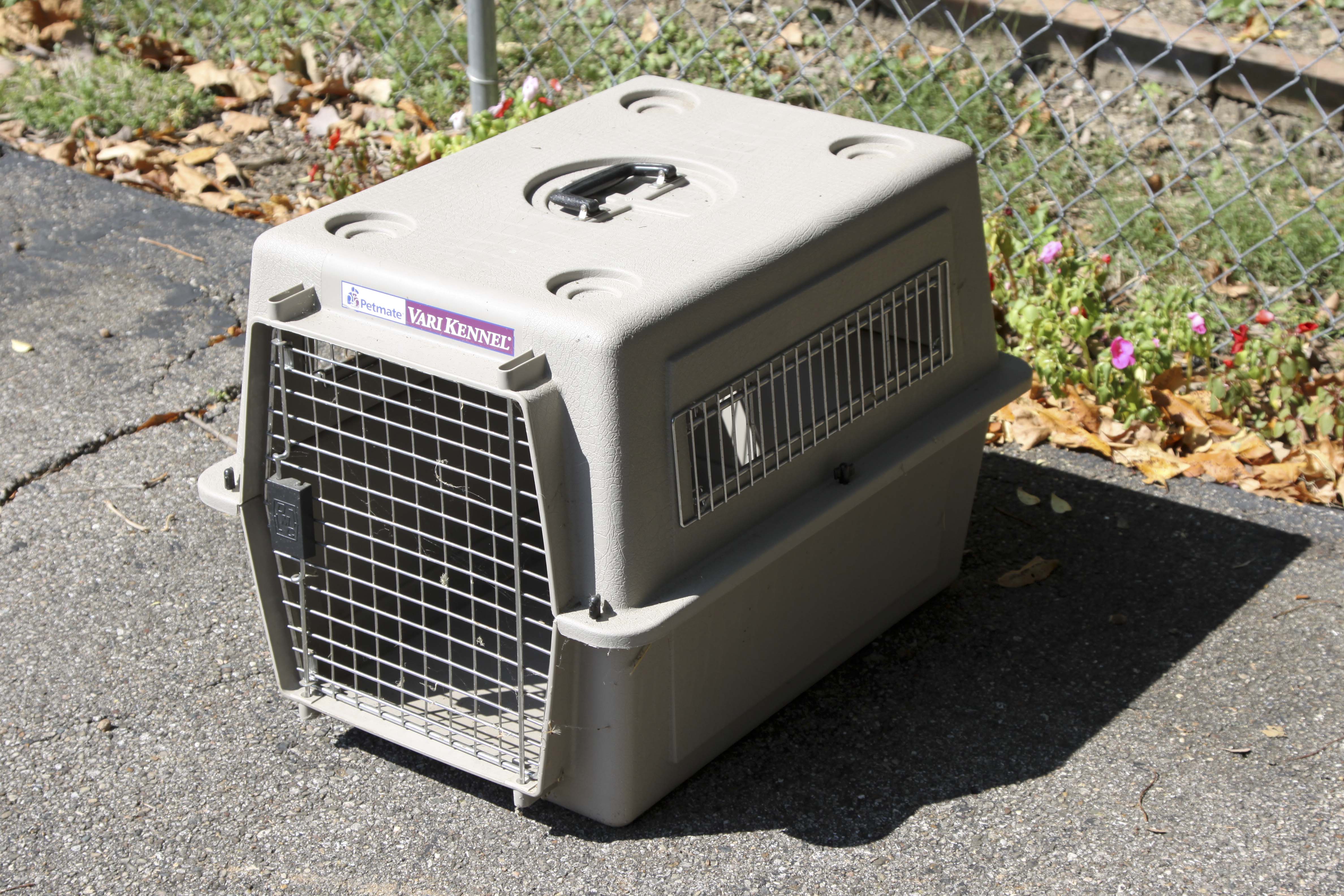 Petmate "Vari Kennel" Pet Carrier