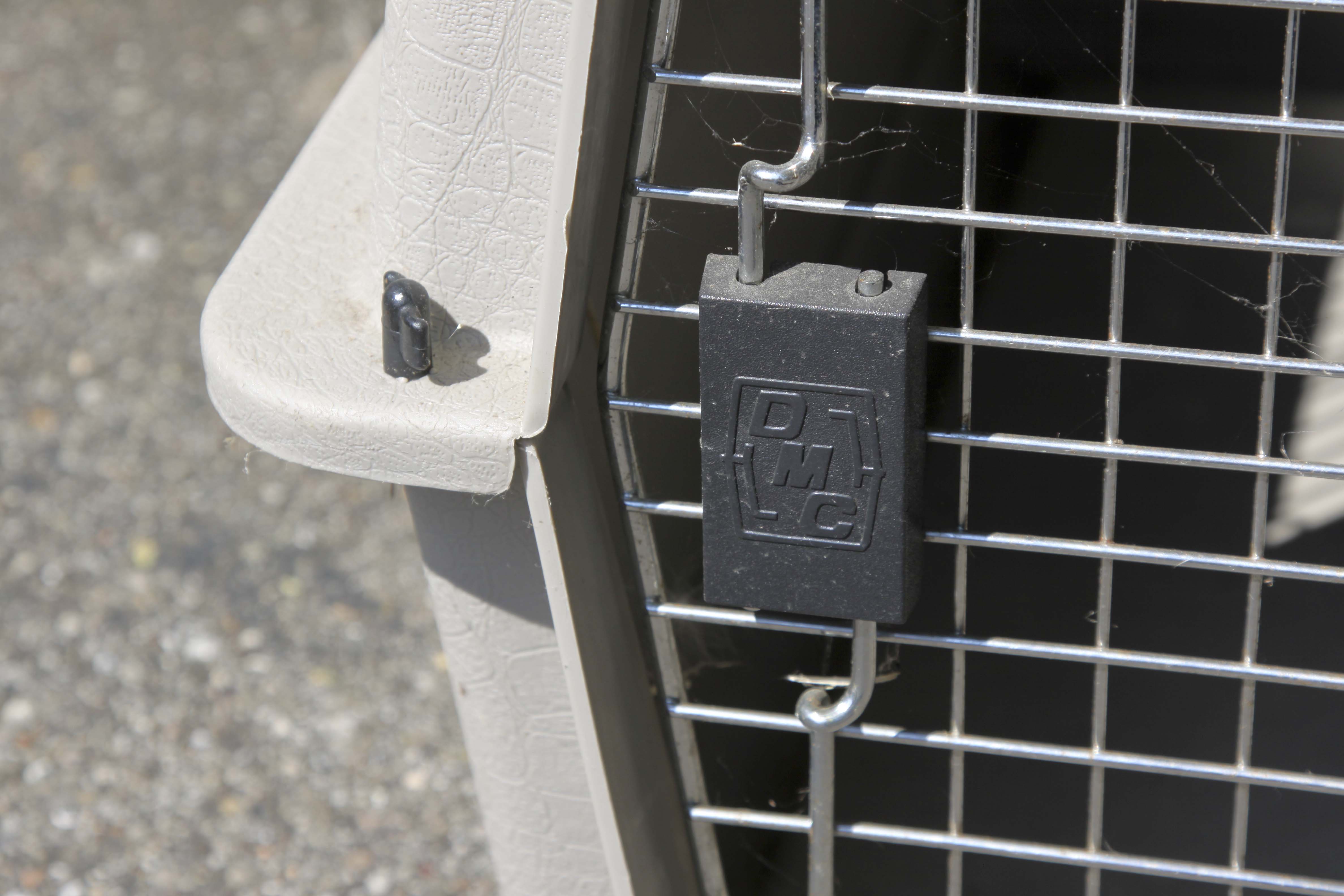 Petmate "Vari Kennel" Pet Carrier