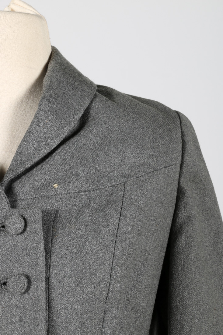 Women's Vintage Suit with Pencil Skirt