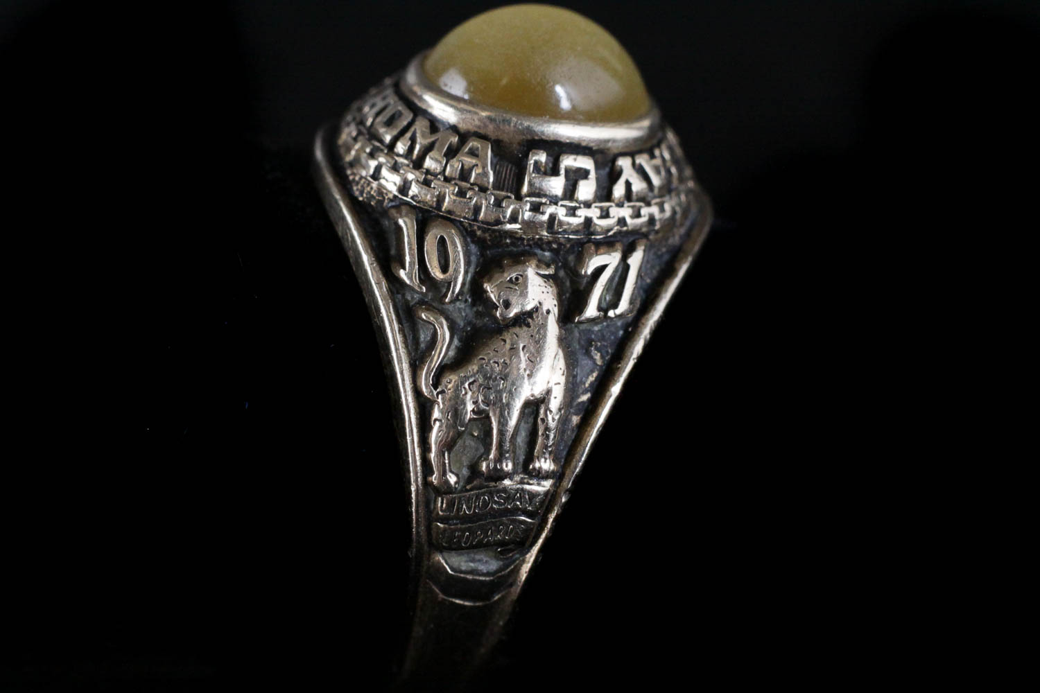 10k Gold Class Ring with Stone