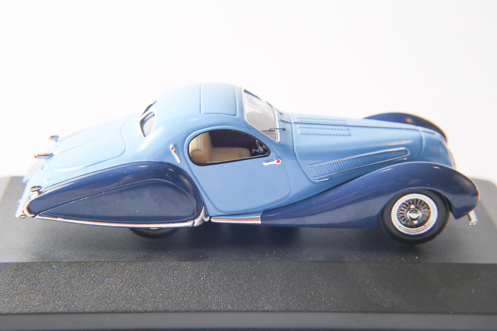 Collection of Three IXO Museum Die Cast Cars Scale 1/43