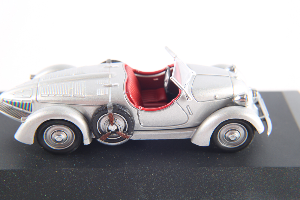 Collection of Three IXO Museum Die Cast Cars Scale 1/43