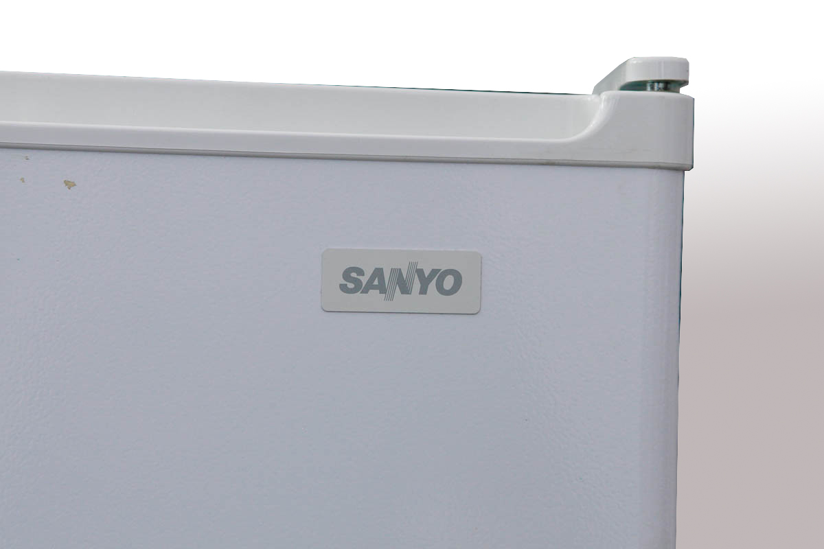 Sanyo Mini Refrigerator