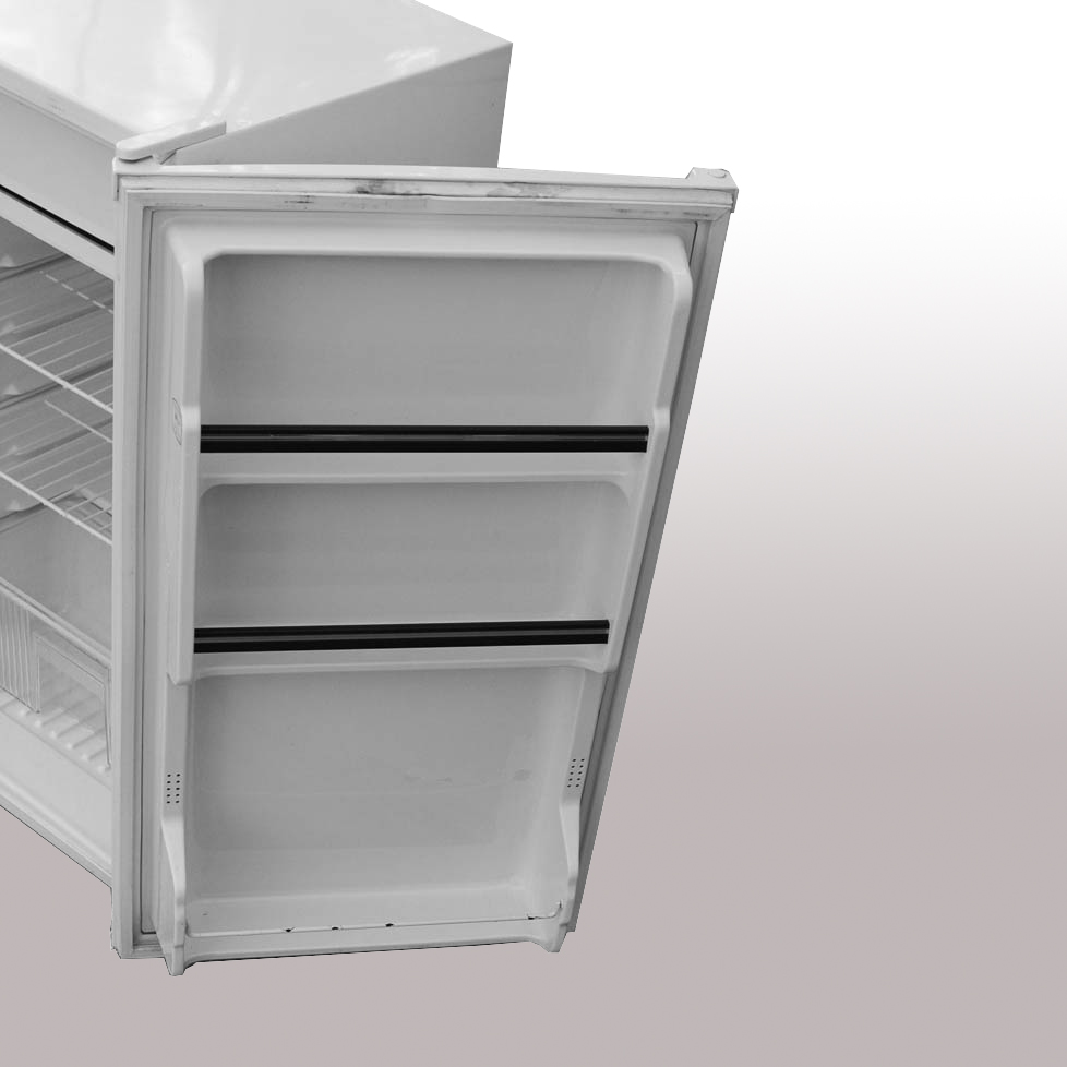 Sanyo Mini Refrigerator