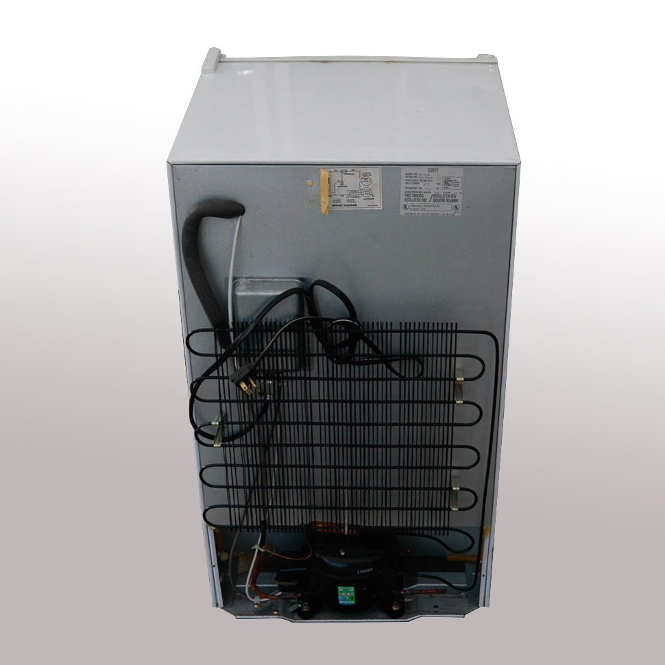 Sanyo Mini Refrigerator