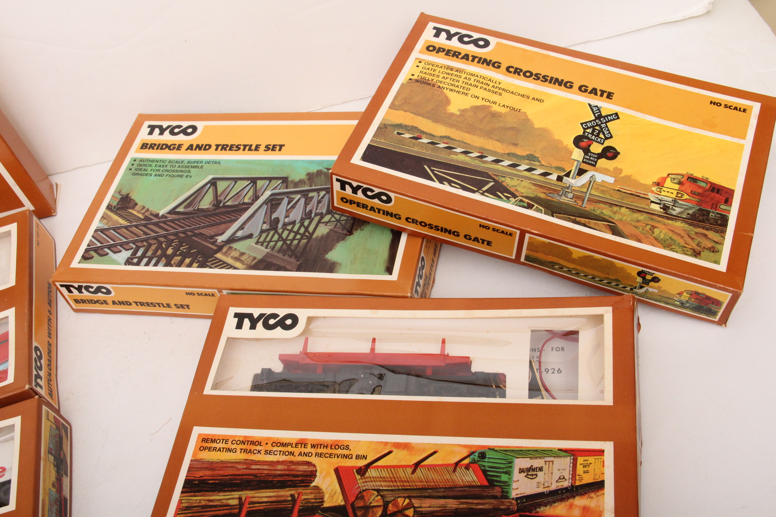 Vintage Tyco HO Train Set