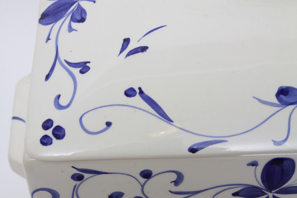 Jay Willfred Le Pain Ceramic Bread Box with Lid