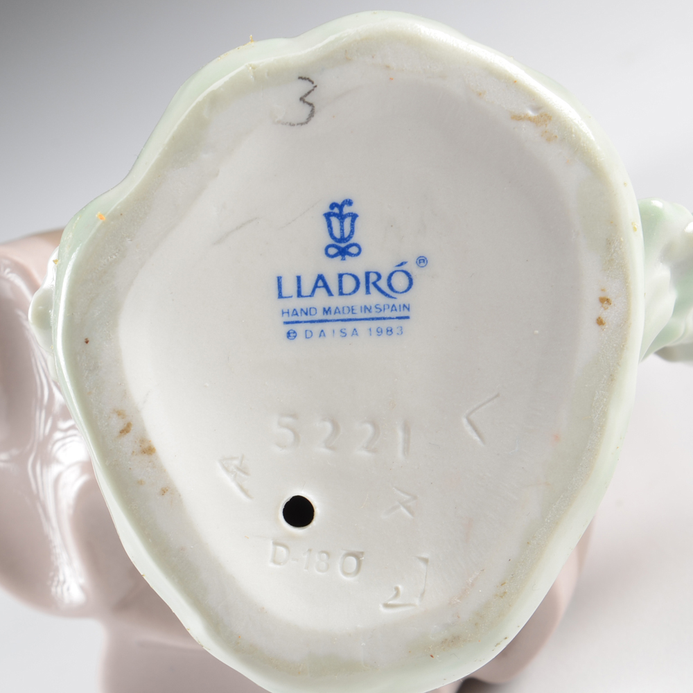 Lladro Porcelain "Sweet Scent" Porcelain Figurine