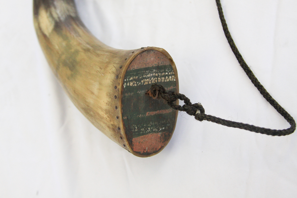Double Barrel Black Powder Shotgun with Powder Horn