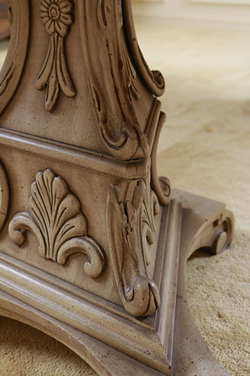 French Provincial Style Dining Room Table And Chairs