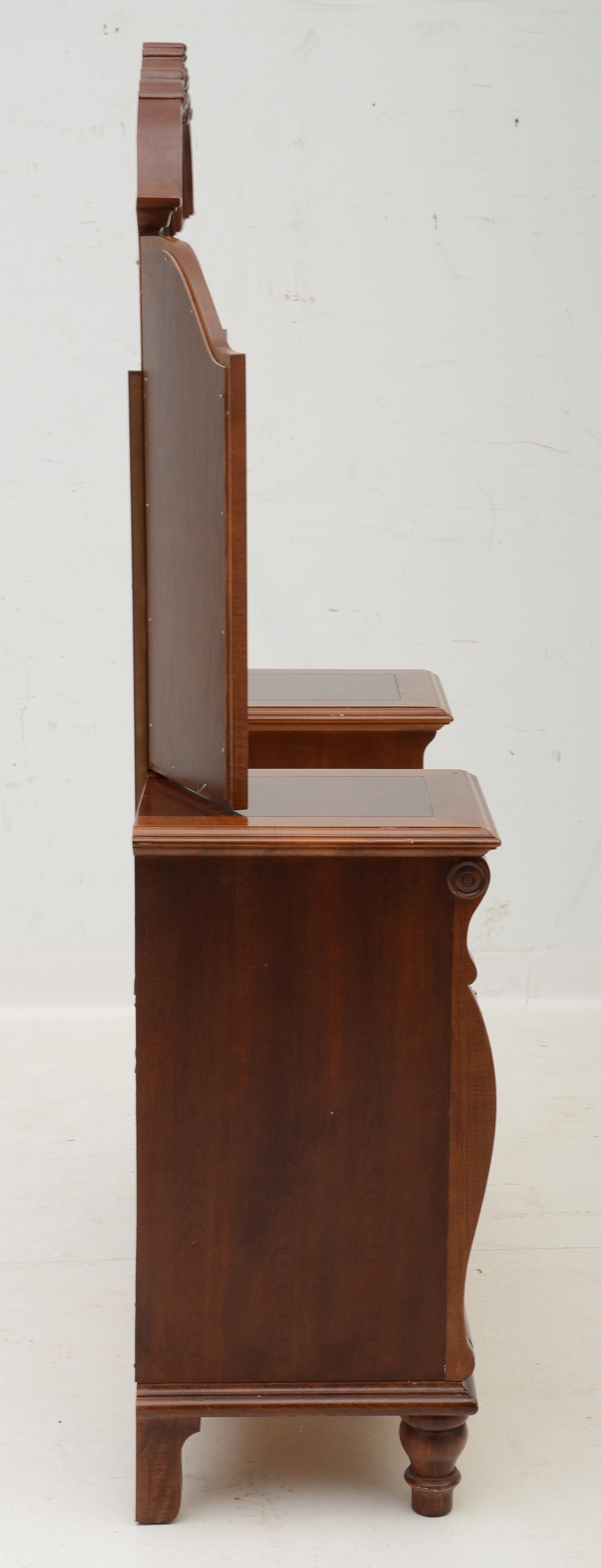 Stanley Furniture Vanity with Tri-fold Mirror