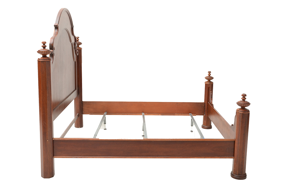 Lexington Furniture King Size Plantation Bed