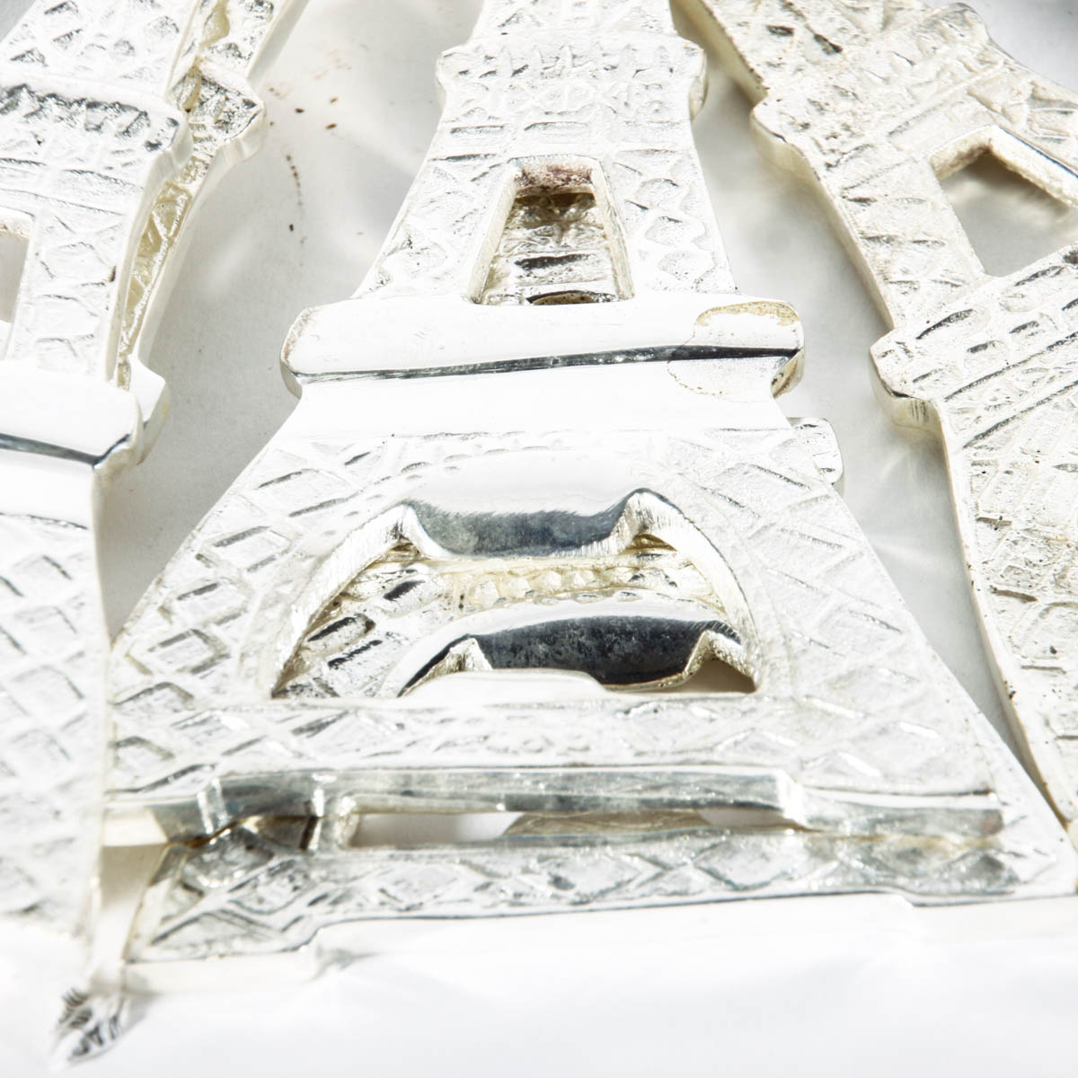 Assortment of Kitchen Items