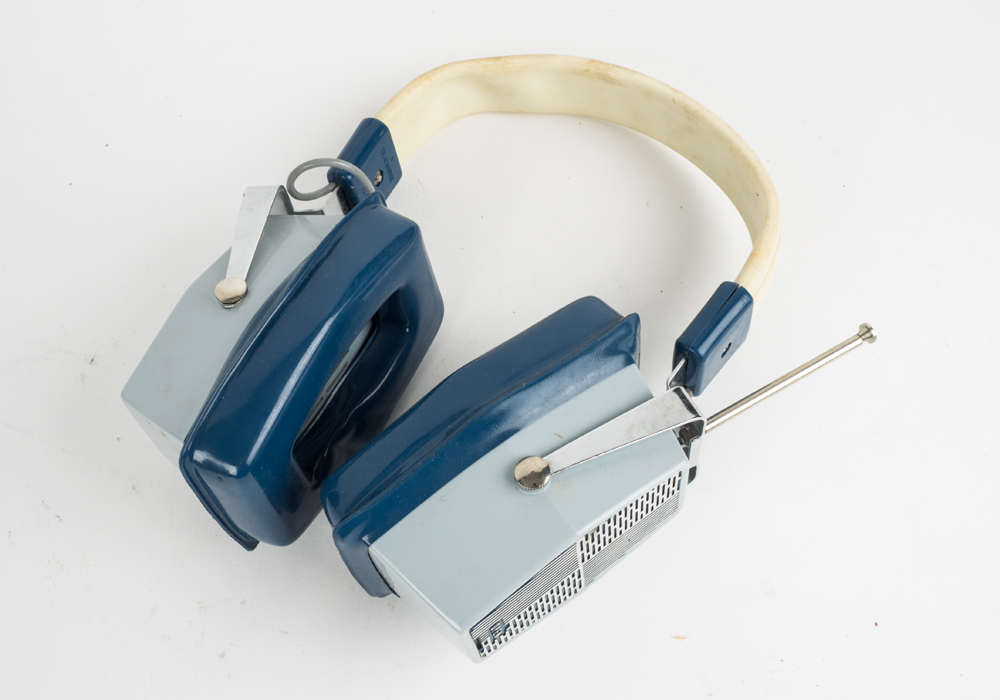Vintage Solid State Radio Headphone